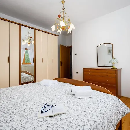 Apartment Aparment Paradiz 2190 Martinski