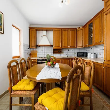 Aparment Paradiz 2190 *